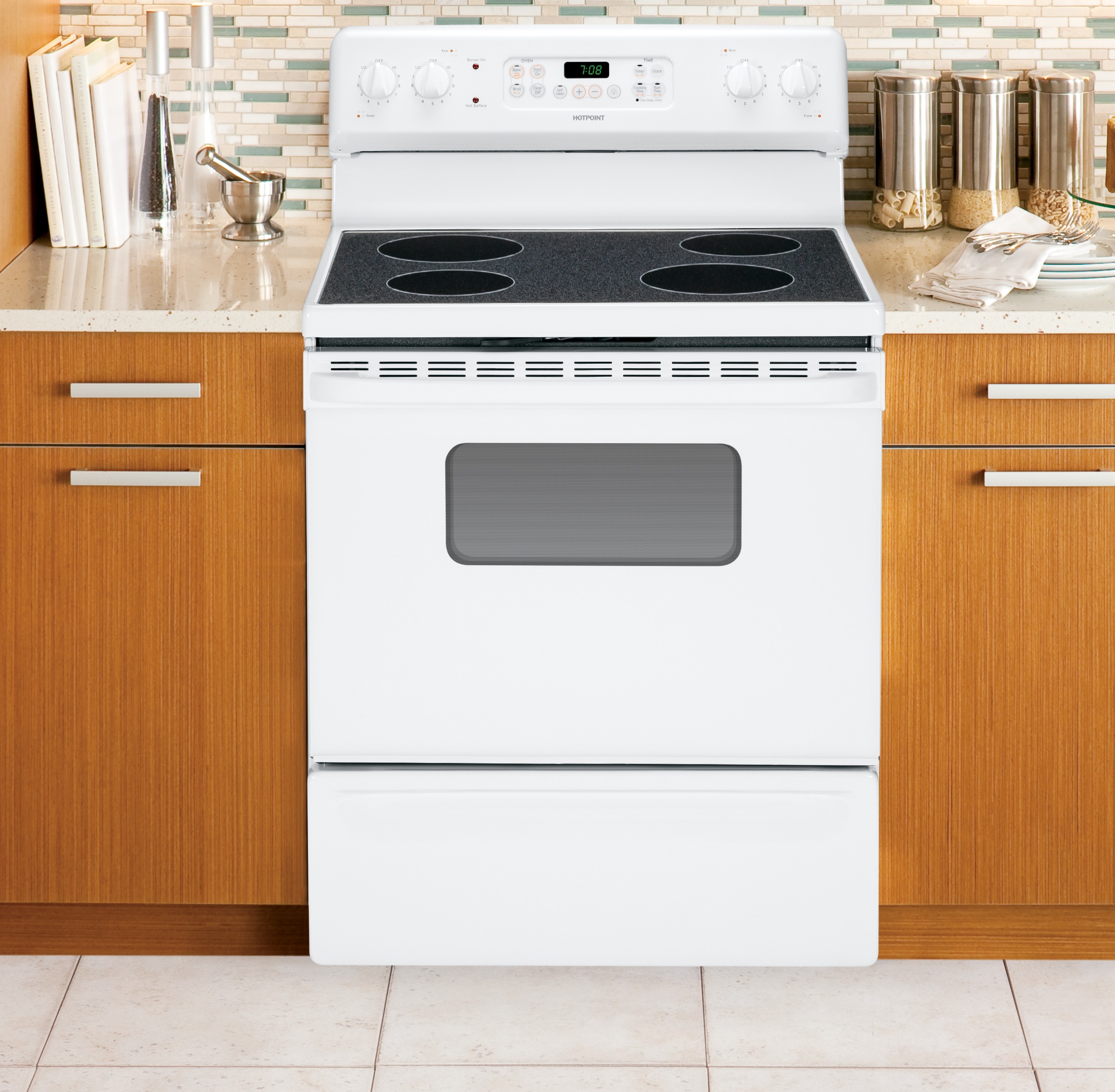 Hotpoint® 30" Free-Standing Electric Range RB787DPWW