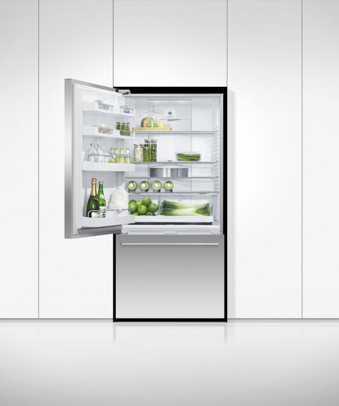 Freestanding Refrigerator Freezer, 32", 17.1 cu ft RF170WDLX5N