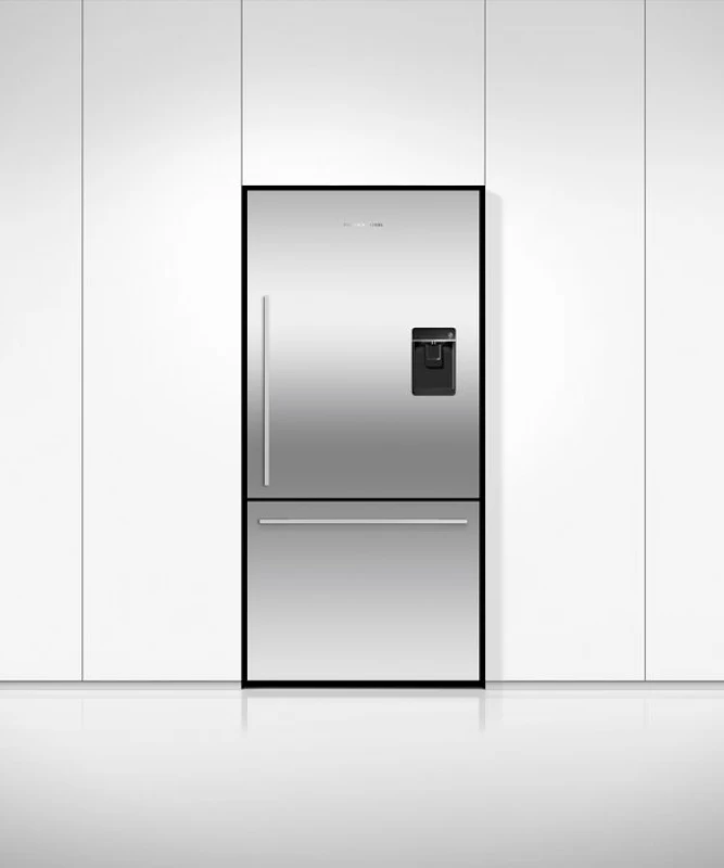 Freestanding Refrigerator Freezer, 32", 17.1 cu ft, Ice & Water RF170WDRUX5N