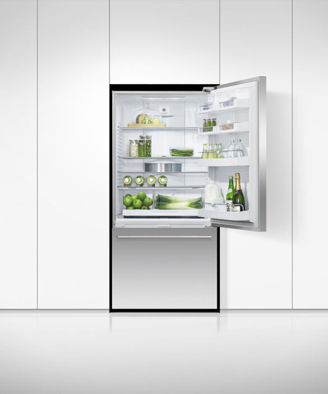 Freestanding Refrigerator Freezer, 32", 17.1 cu ft RF170WDRX5N