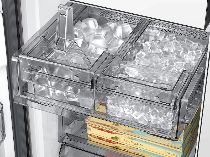 Bespoke Counter Depth 4-Door Flex™ Refrigerator (23 cu. ft.) with Beverage Center™ in White Glass – (with Customizable Door Panel Colors) RF23DB960012AA