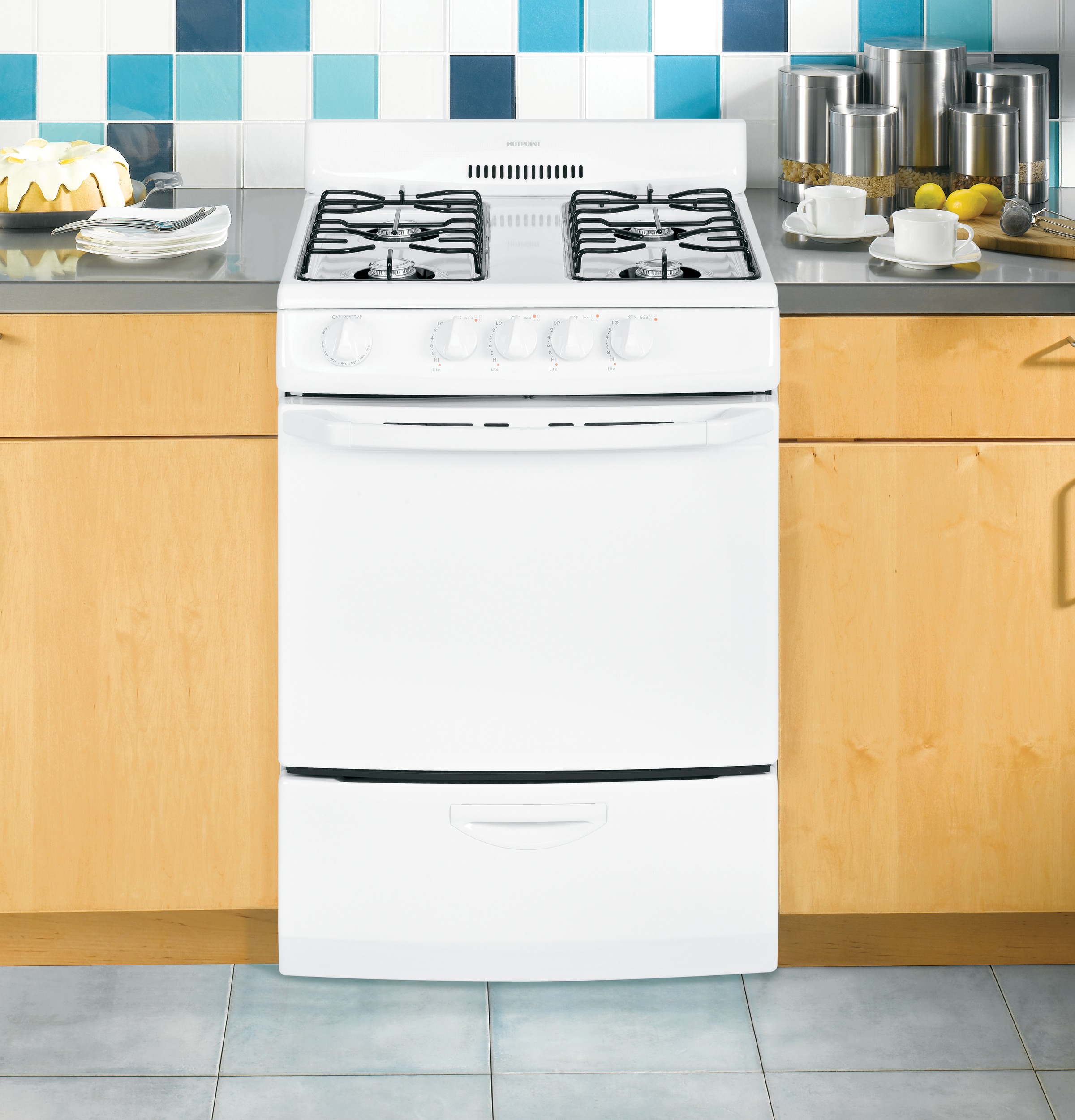 24" Free-Standing Gas Range RGA724EKWH