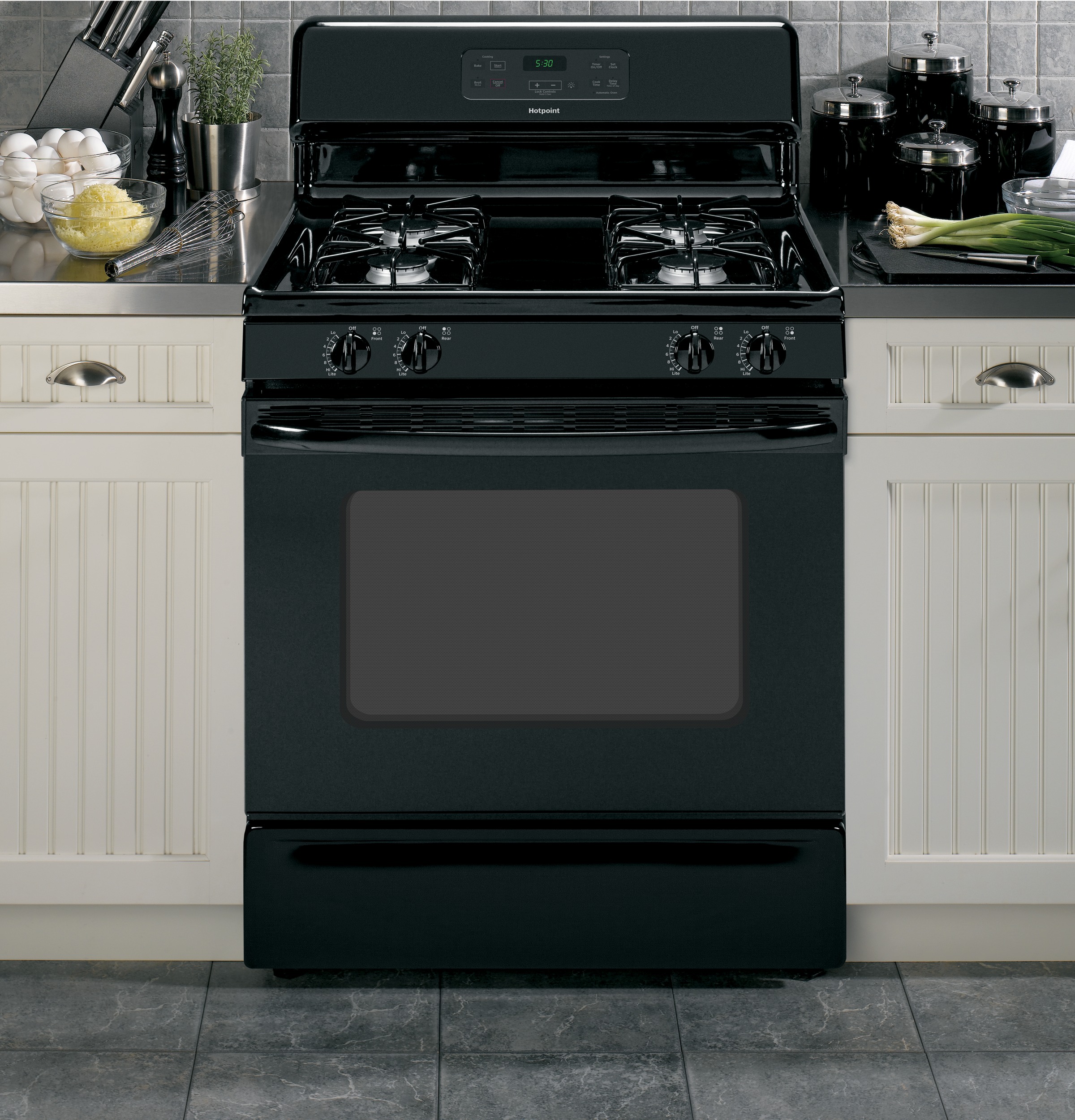 30" Free-Standing Gas Range RGB530DEHBB