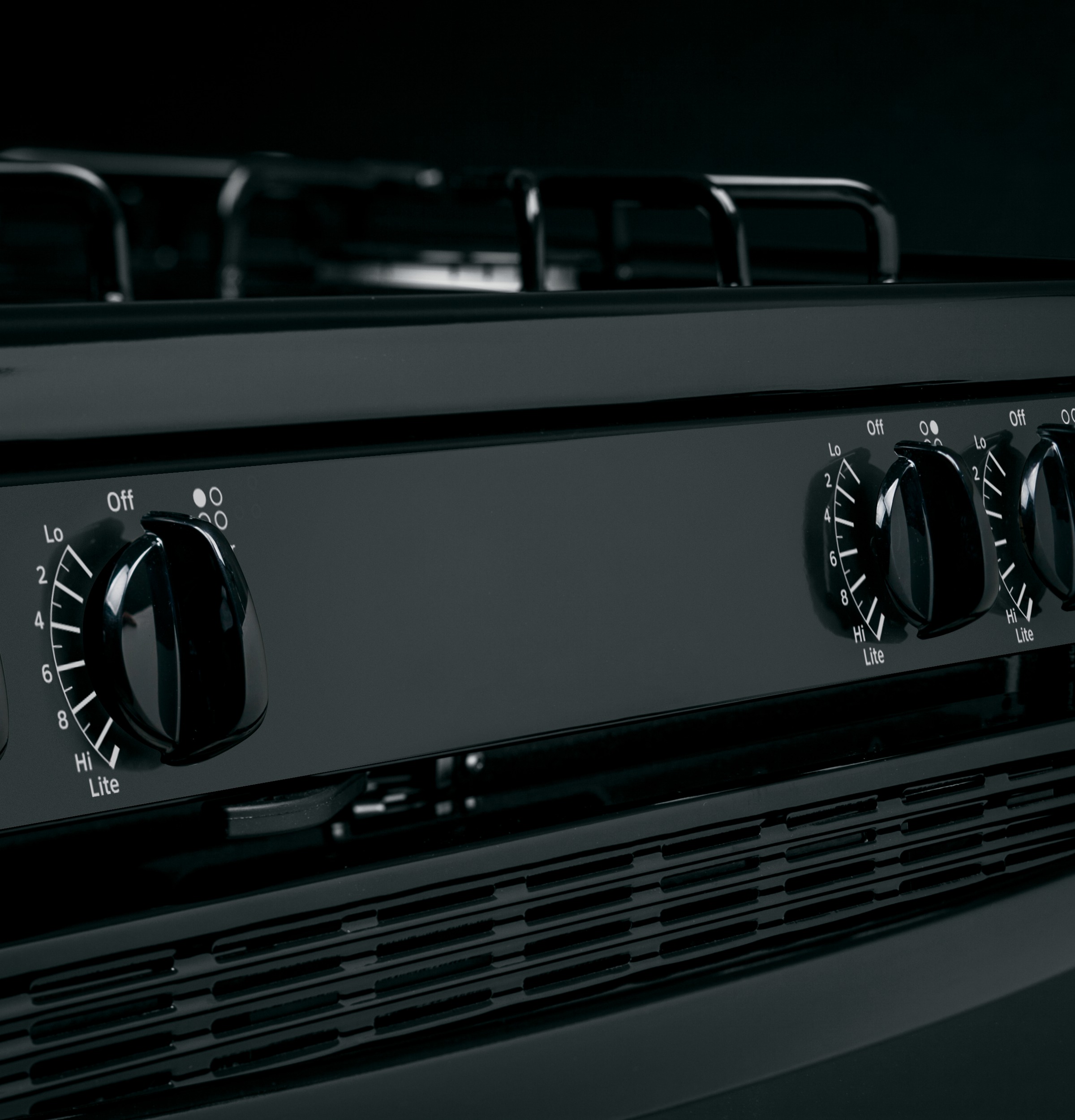 Hotpoint® 30" Free-Standing Gas Range RGB780DEHBB