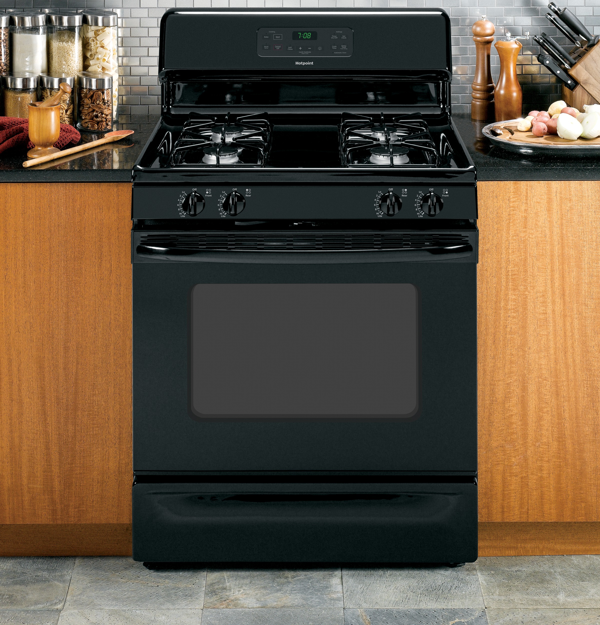 Hotpoint® 30" Free-Standing Gas Range RGB780DEHBB