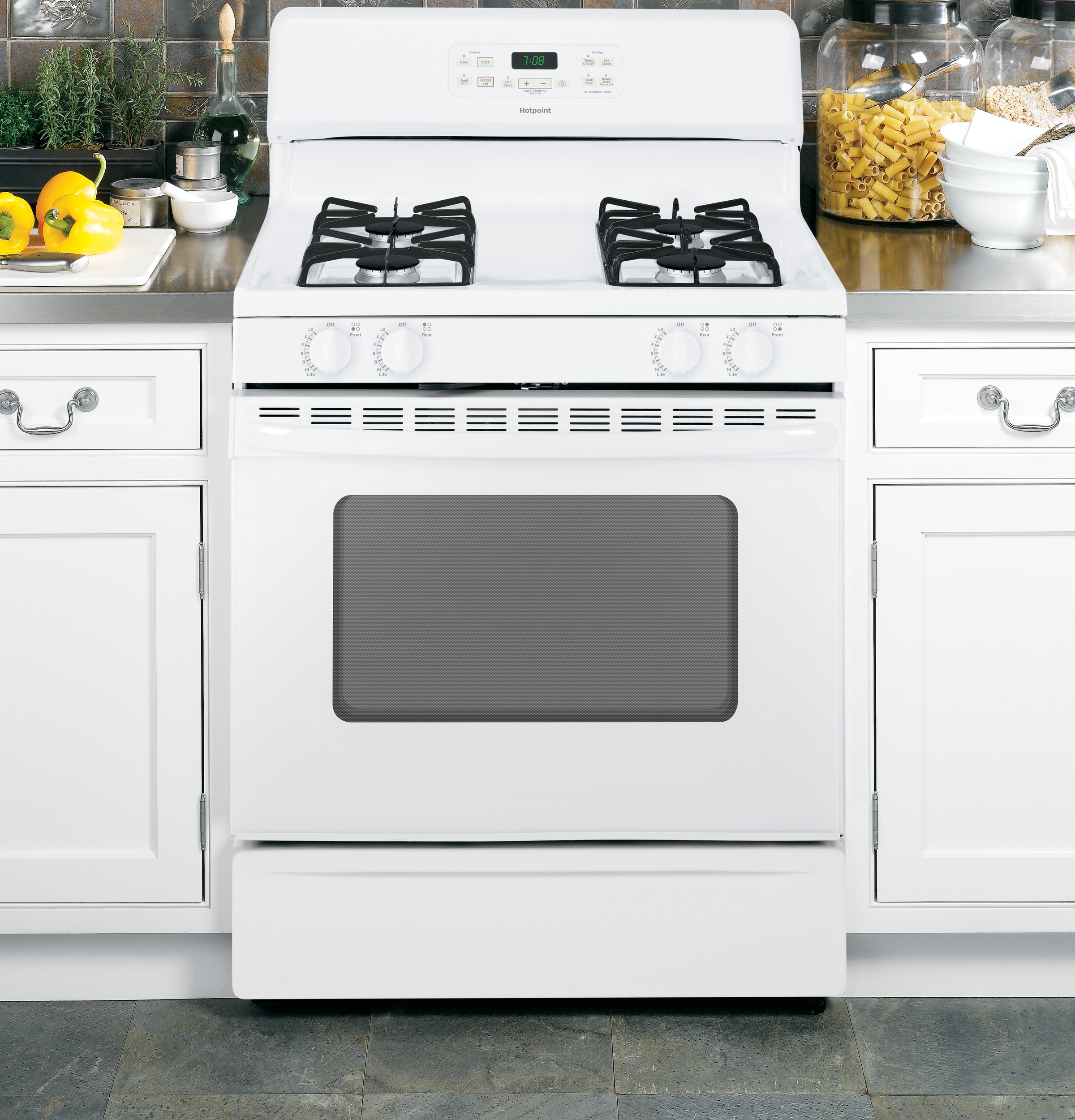 Hotpoint® 30" Free-Standing Gas Range RGB780DEHWW