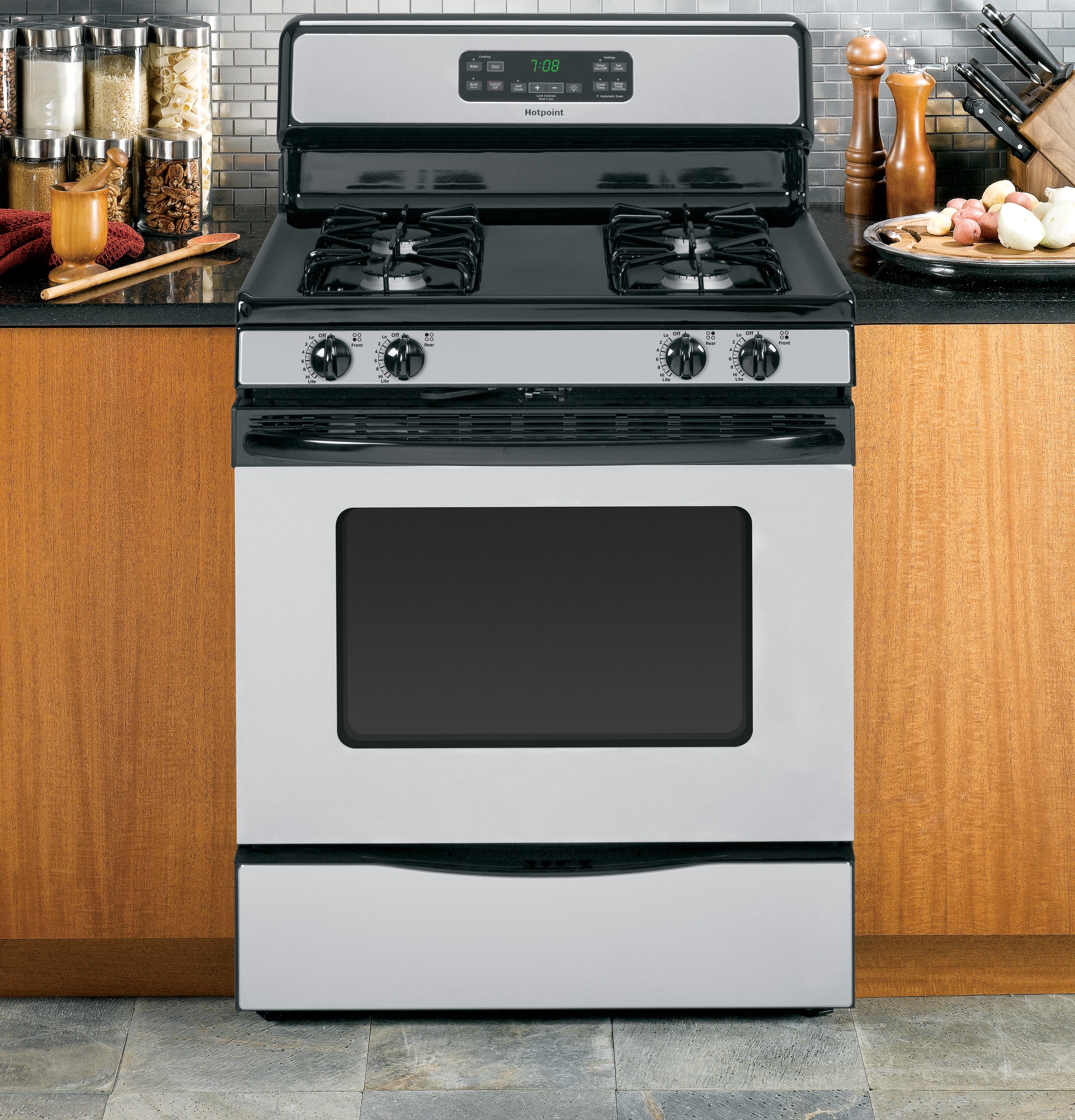 Hotpoint® 30" Free-Standing Gas Range RGB780REHSS