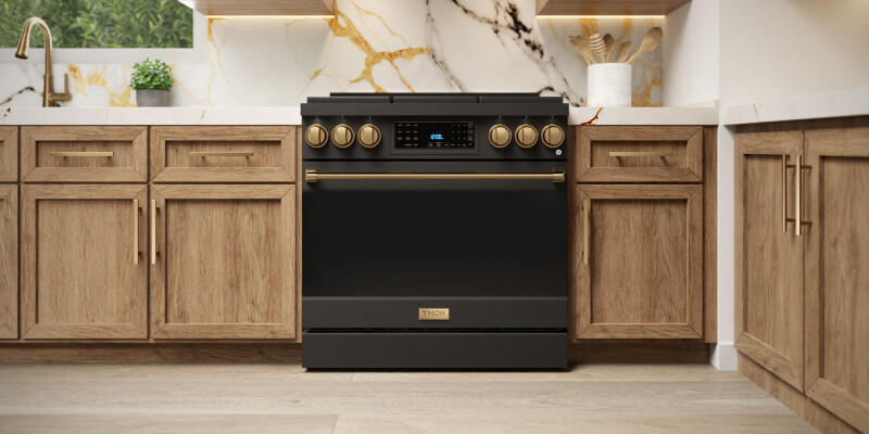 30 Inch Professional Lp Range With Tilt Panel Touch Control In Matte Black Gordon Ramsay Series RSG30BLP