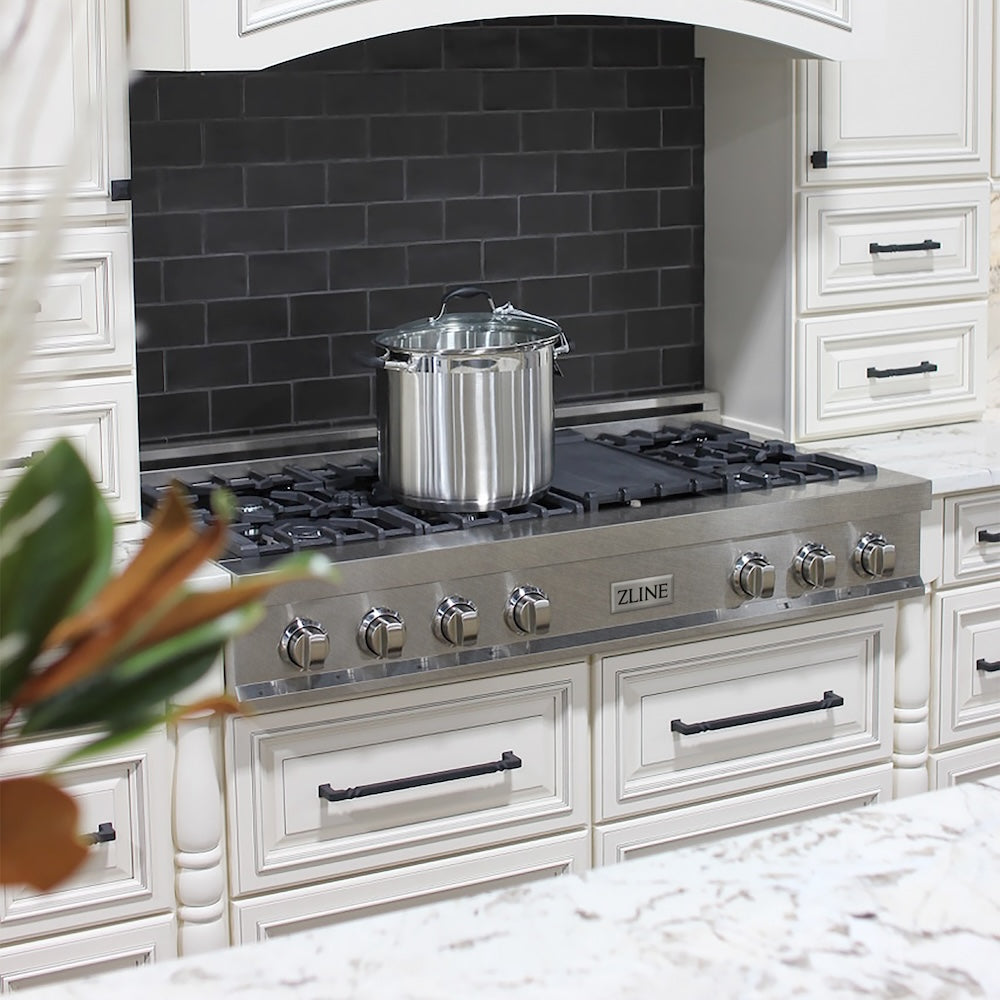 48" Porcelain Gas Stovetop with 7 Gas Burners and Griddle RTS48