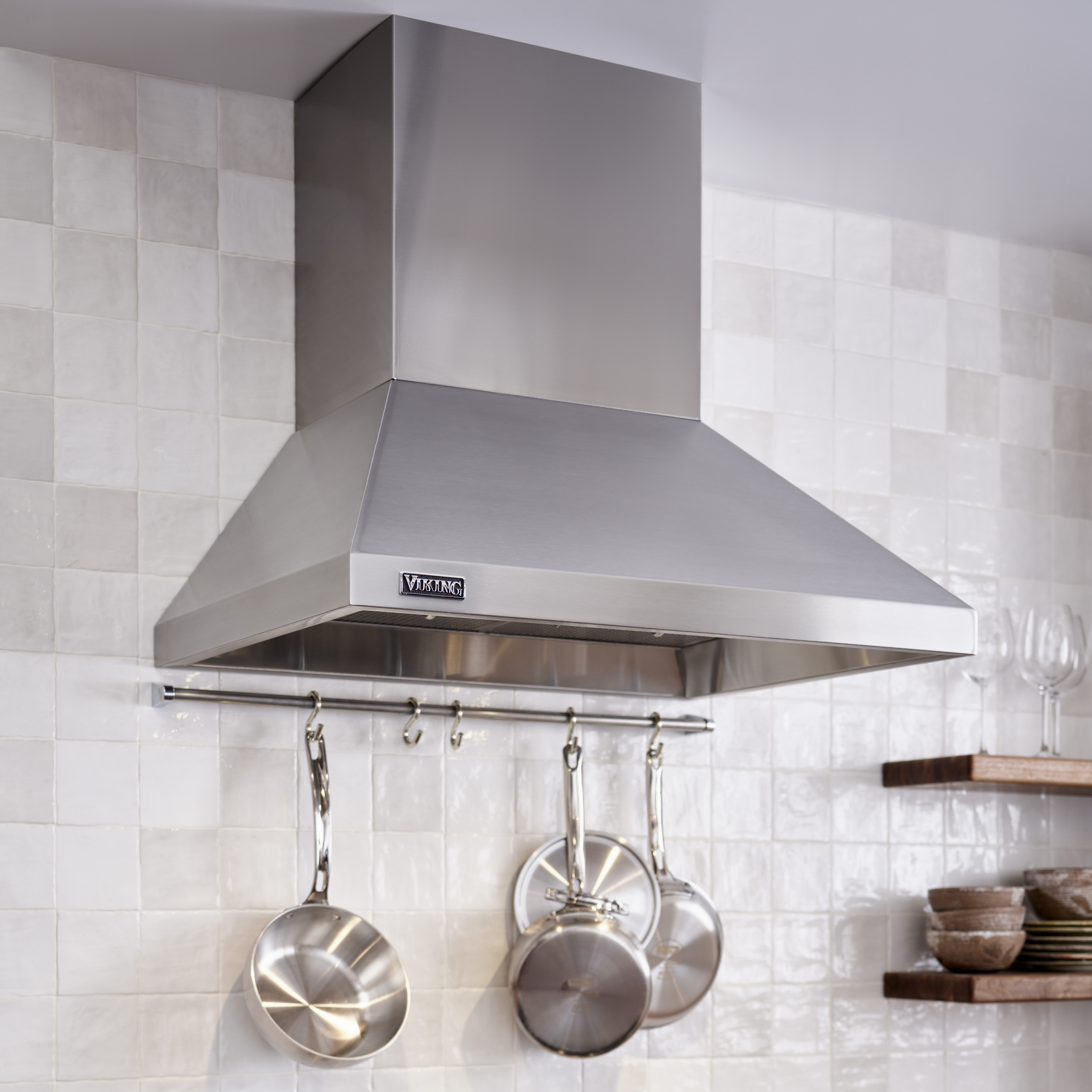 30"W. Chimney Wall Hood + Ventilator RVCH330SS