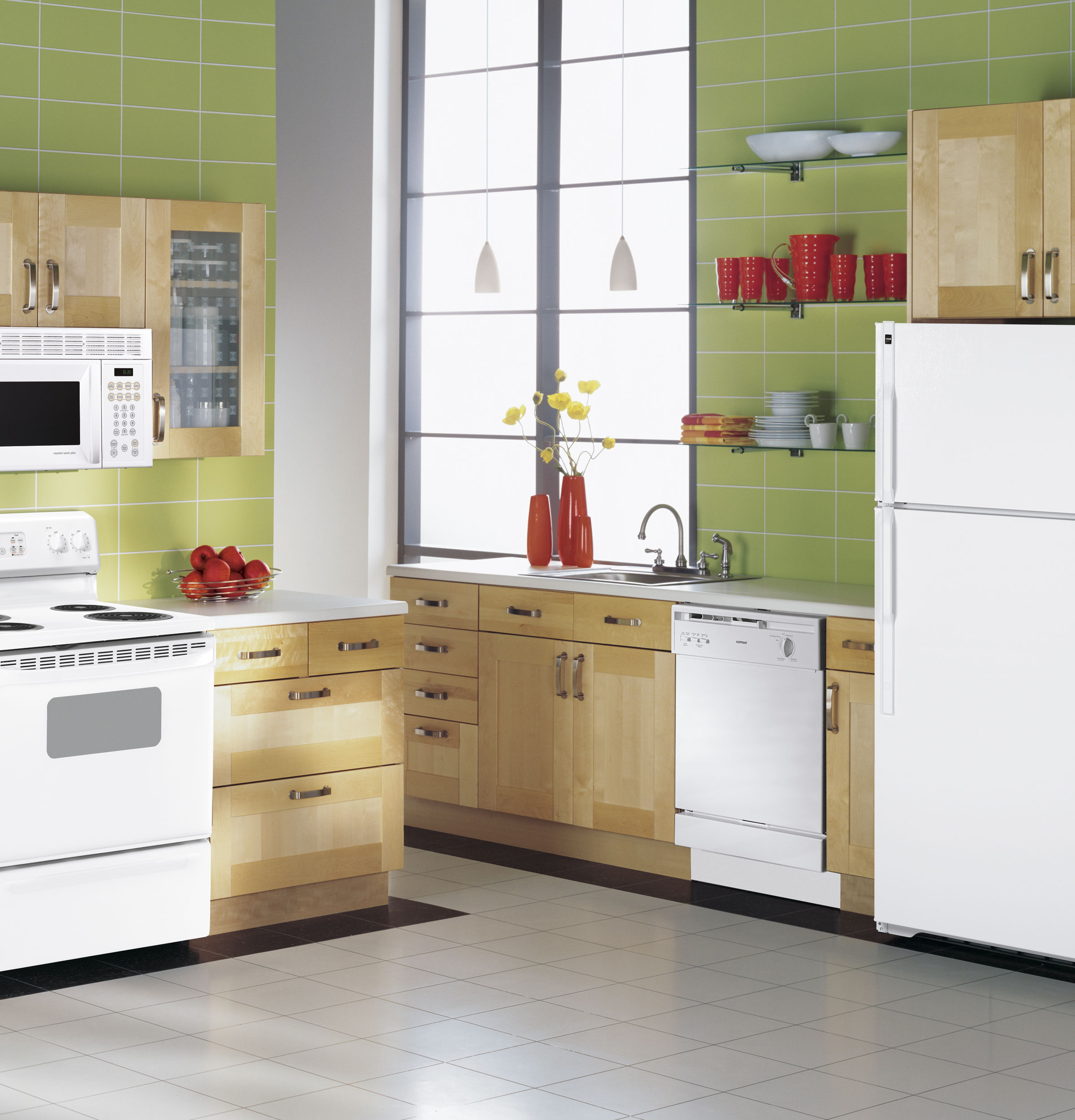 1.5 Cu. Ft. Over-the-Range Microwave Oven RVM1535DMWW