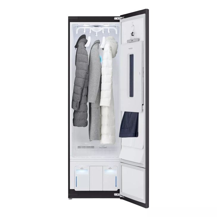 LG Styler® Steam Closet with TrueSteam® Technology and Exclusive Moving Hangers S5WBC
