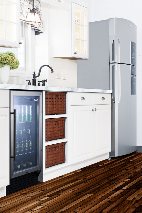 18" Wide Built-In Beverage Center SCR1841BCSS