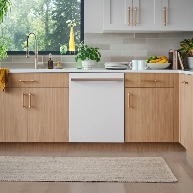 LG STUDIO Smart Top Control Dishwasher with 1-Hour Wash & Dry, QuadWash® Pro, TrueSteam® and Dynamic Heat Dry™ SDWB24W3