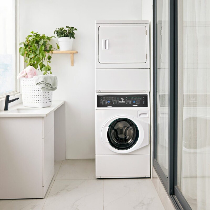 Stacked Washer-Gas Dryer with Sanitize SF7003WG