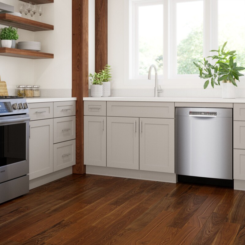 800 Series Dishwasher 24'' SGE78B55UC