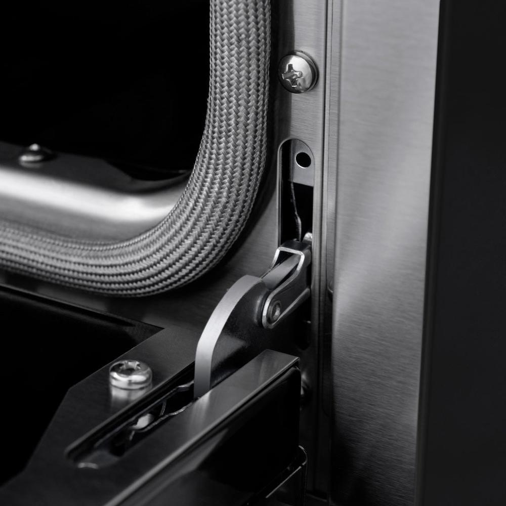 36in. 5.2 cu. ft. Gas Range with Convection Gas Oven in Black Stainless Steel with 6 Brass Burners SGRBBR36