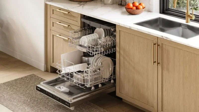 500 Series Dishwasher 24'' SHX65DM5N