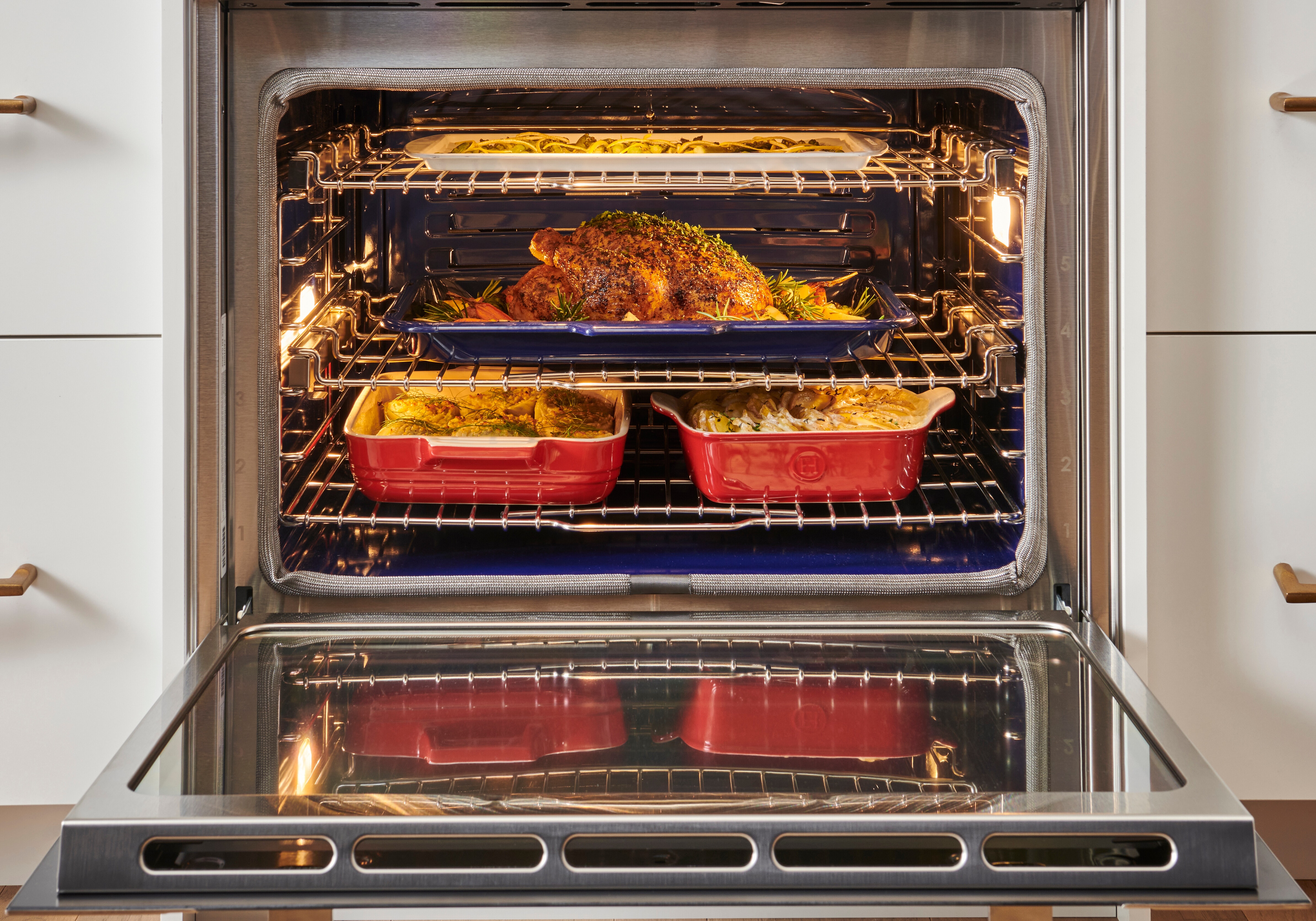 30" M Series Transitional Built-In Single Oven - Tubular Handle SO3050TMST