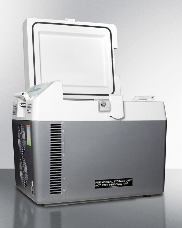 Portable Refrigerator/Freezer SPRF26M