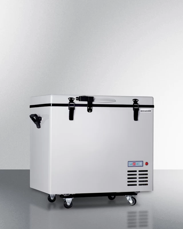 Portable Refrigerator/Freezer with Lock SPRF86M2