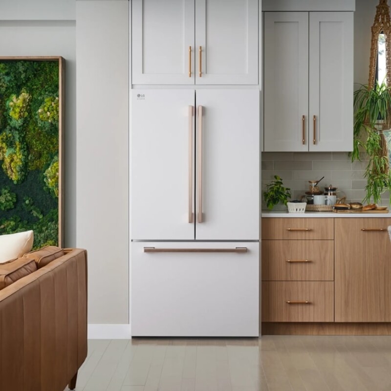LG STUDIO 27 cu. ft. Smart Counter-Depth MAX™ French Door Refrigerator SRFB27W3