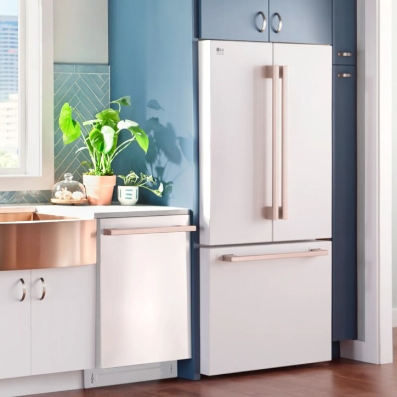 LG STUDIO 27 cu. ft. Smart Counter-Depth MAX™ French Door Refrigerator SRFB27W3