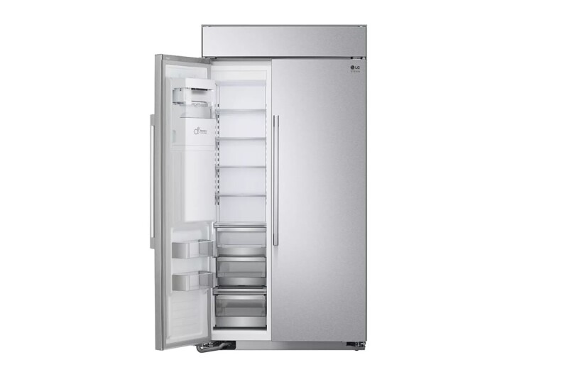 26 cu. ft. Smart Side-by-Side Built-In Refrigerator with Ice & Water Dispenser SRSXB2622S