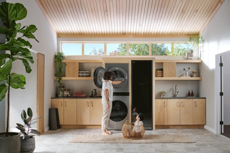 LG STUDIO WashTower™ Smart Front Load 5.0 cu. ft. Washer and 7.4 cu. ft. Electric Dryer with Center Control® SWWE50N3