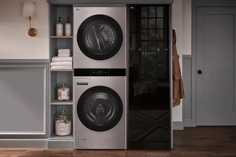LG STUDIO WashTower™ Smart Front Load 5.0 cu. ft. Washer and 7.4 cu. ft. Gas Dryer with Center Control® SWWG50N3