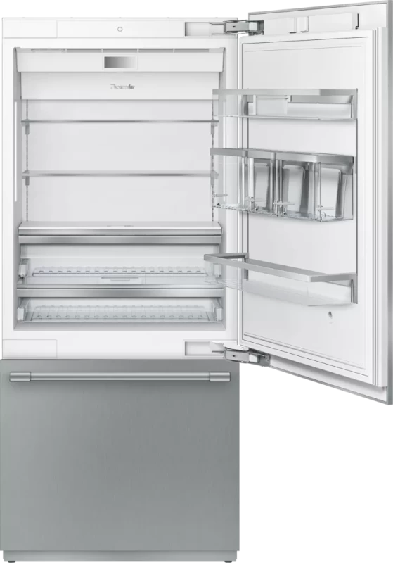 Freedom® Built-in Two Door Bottom Freezer 36'' flat hinge T36IB900SP