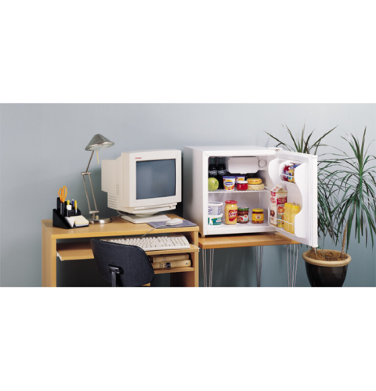 Spacemaker Compact Refrigerator TAX2SNCWH