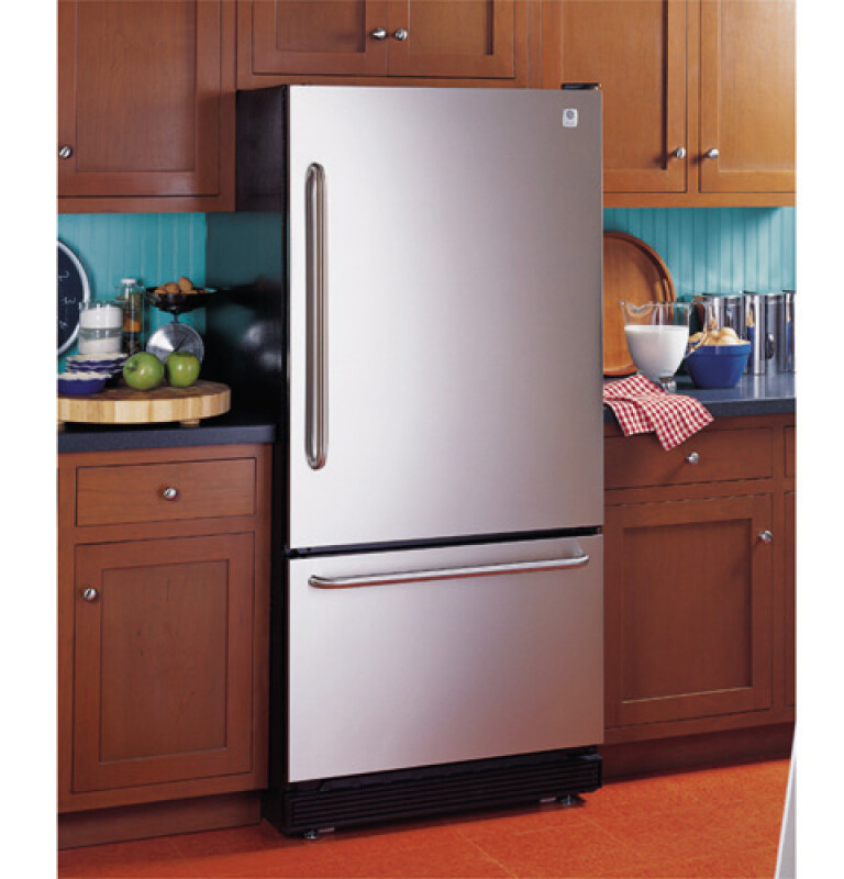 17.6 Cu. Ft. Bottom-Freezer Refrigerator with Freezer Compartment Drawer TCS18PADRBS