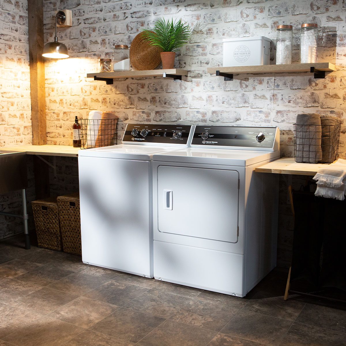 TR3 Ultra-Quiet Top Load Washer with Speed Queen® Perfect Wash™ TR3006WN