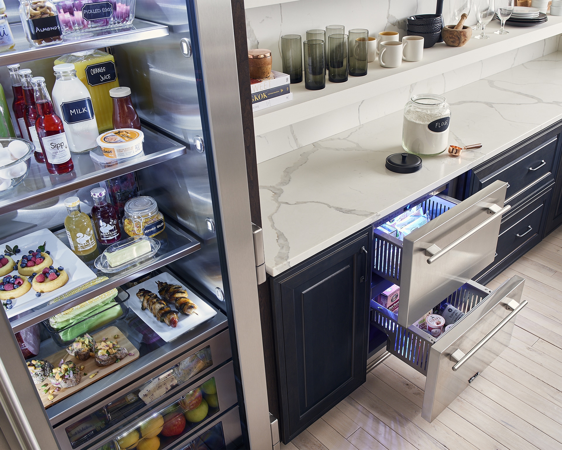 Undercounter Freezer, Right Hinged, Color Match, Brass Hardware TUF24ROPCDSKXXXH01