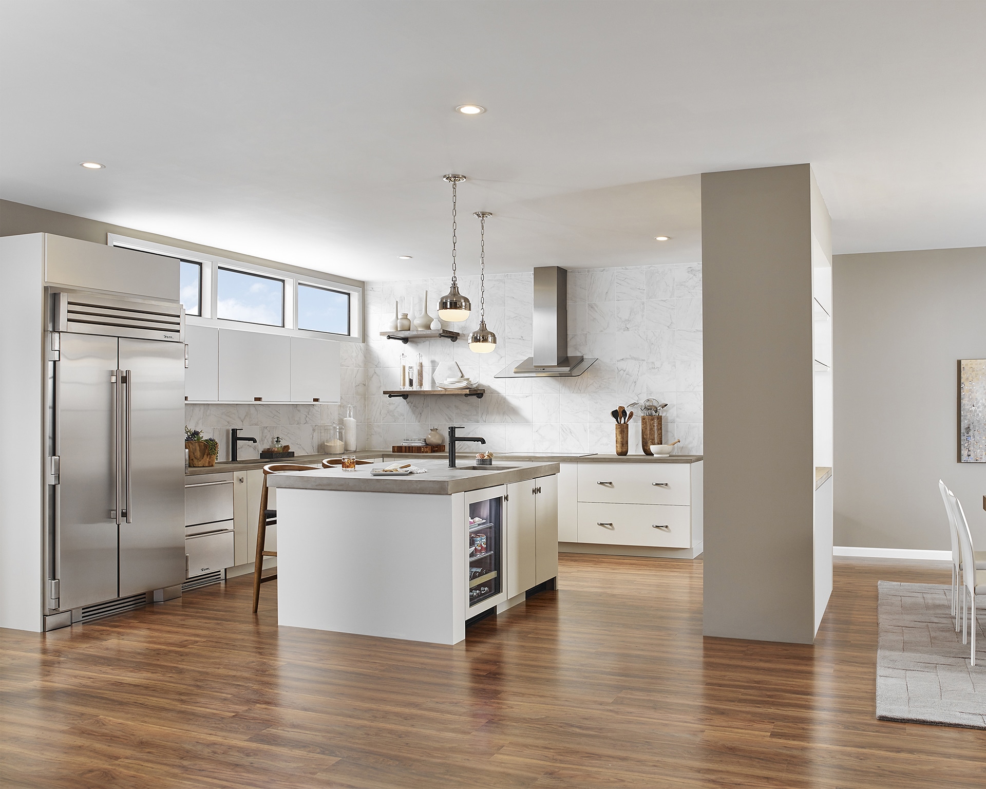 Undercounter Refrigerator, Left Hinged, Matte White, Gold Hardware TUR15LOGCDSK030H08