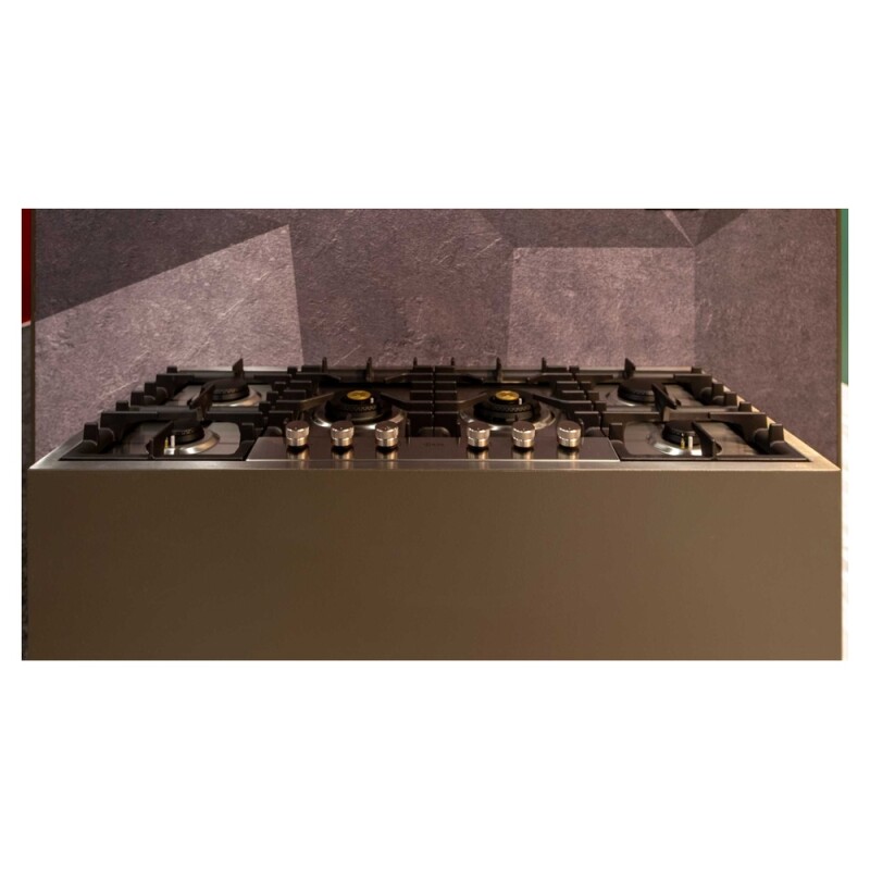 Professional Plus II 48 inch Built-In Gas Cooktop with Total Black Burners, in UHCPT125SSLP