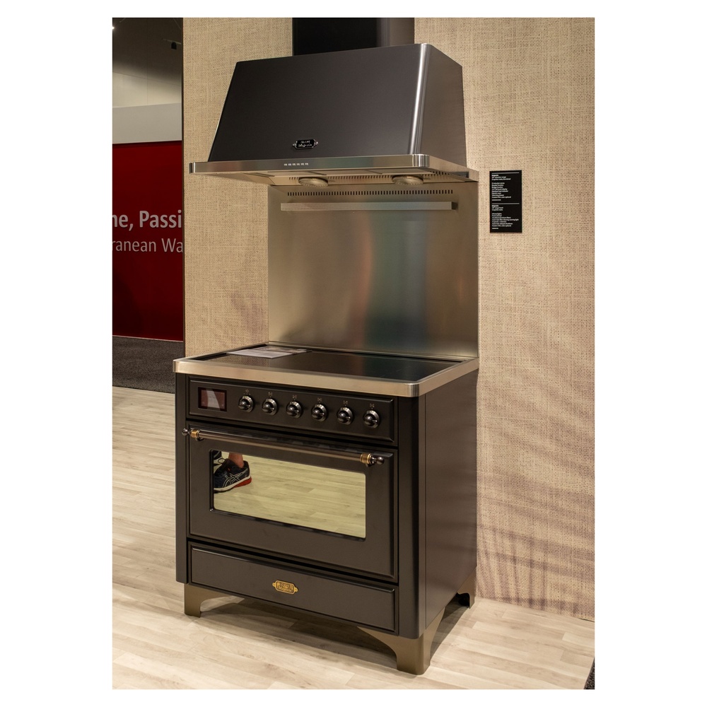 Majestic II Series 30" Electric Freestanding Range UMI30NE3BKB