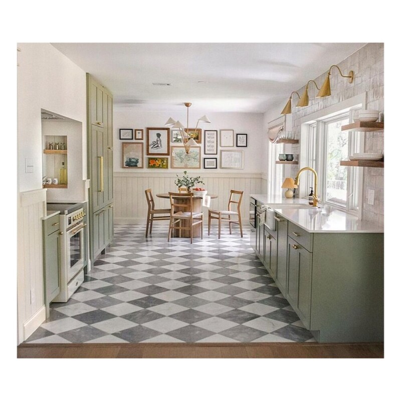 Majestic II Series 30" Electric Freestanding Range UMI30NE3WHG