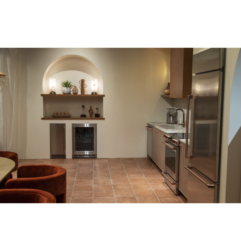 Ice Maker 15-Inch Panel-Ready - Nugget Ice UNC15NJII