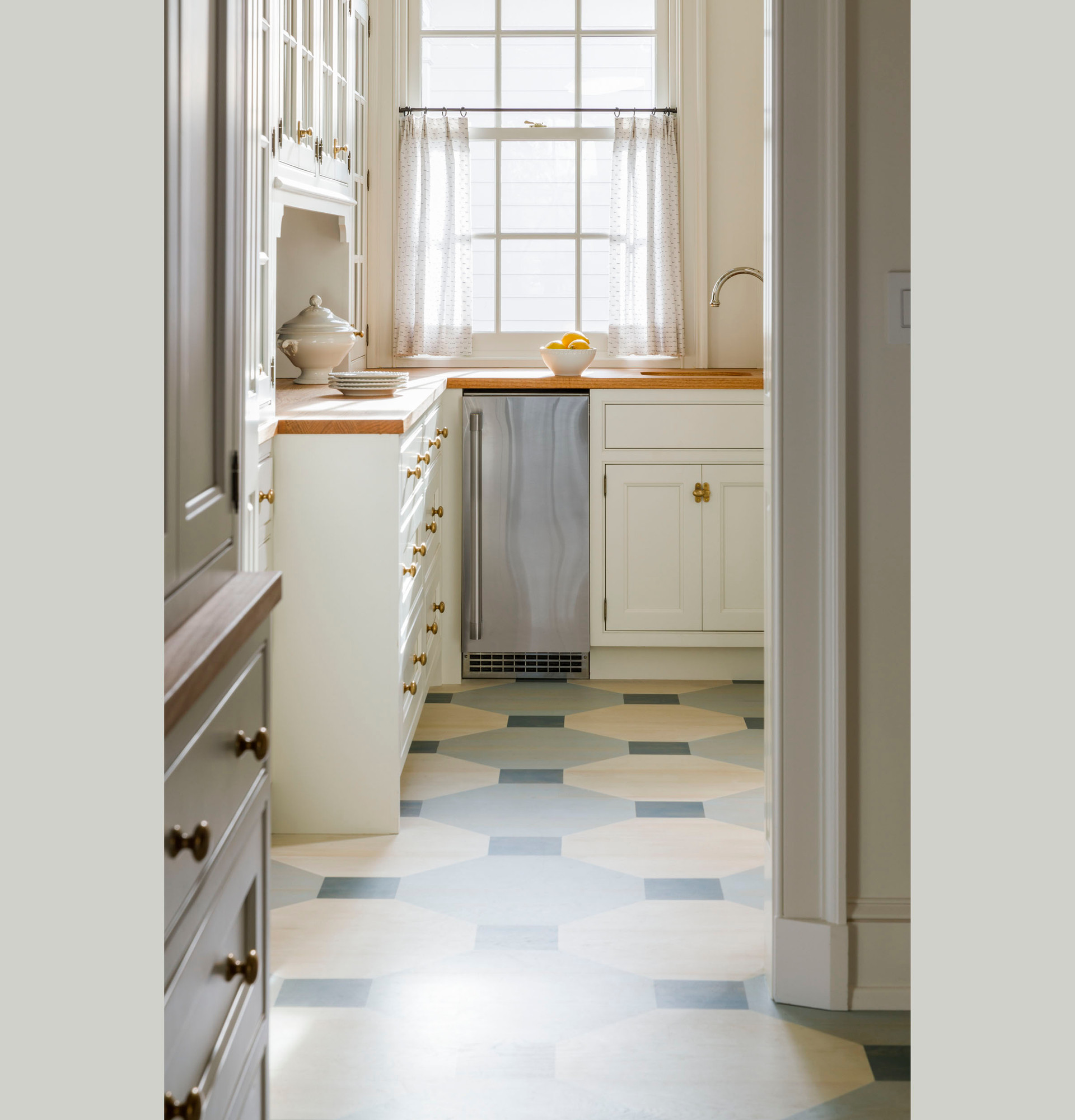 Ice Maker 15-Inch Panel-Ready - Nugget Ice UNC15NPRII