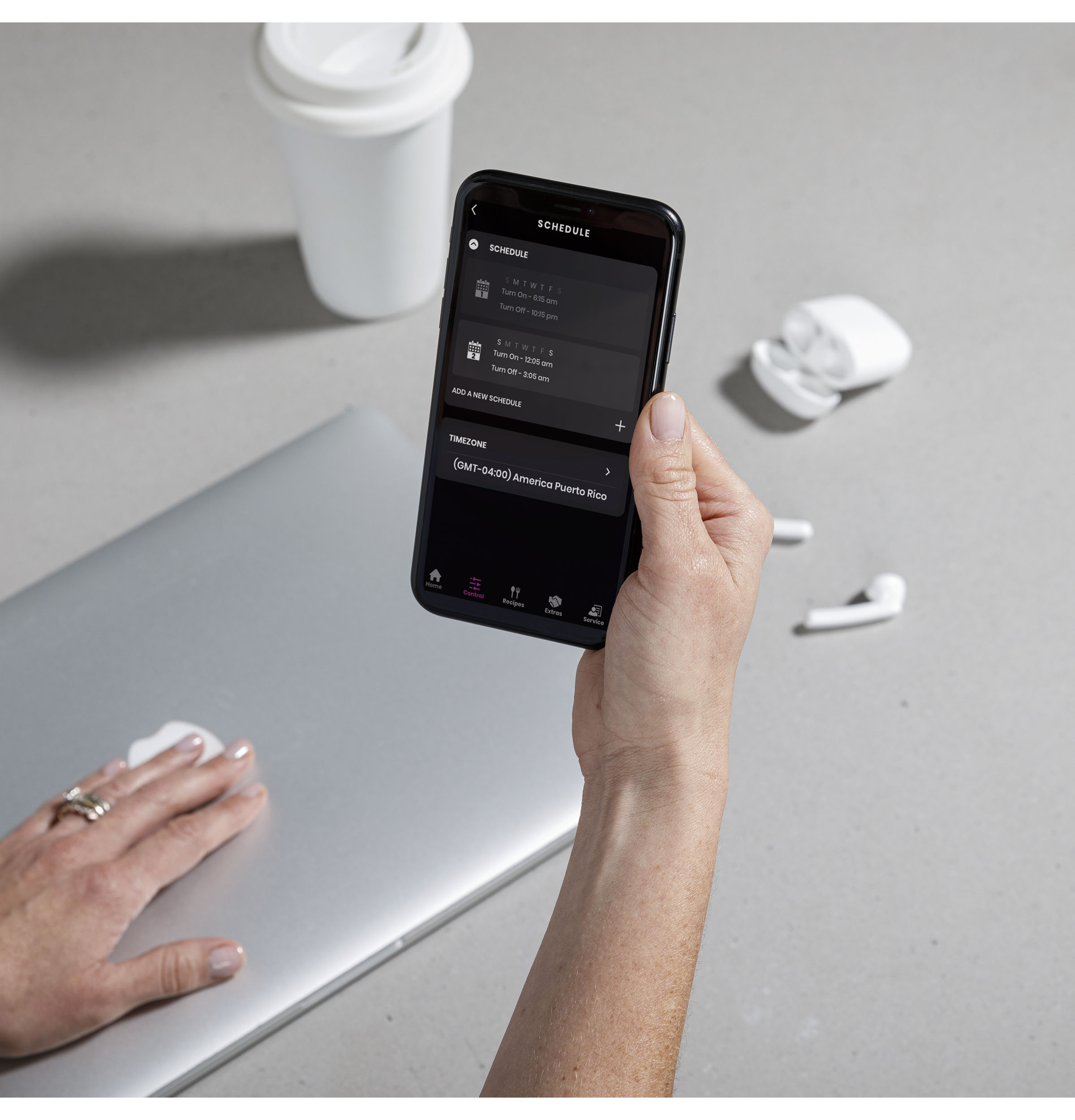 Ice Maker 15-Inch Panel-Ready - Nugget Ice UNC15NPRII