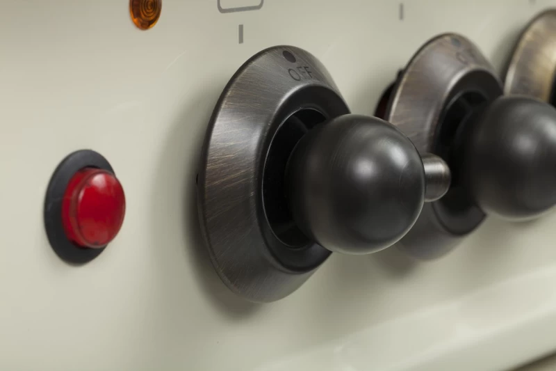 Nostalgie Series 24" Natural Gas Freestanding Range UPN60DVGGAY