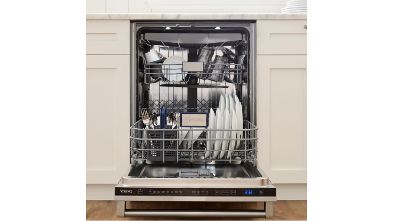 24"W. Dishwasher w/Installed Professional Stainless Steel Panel VDWU724SS