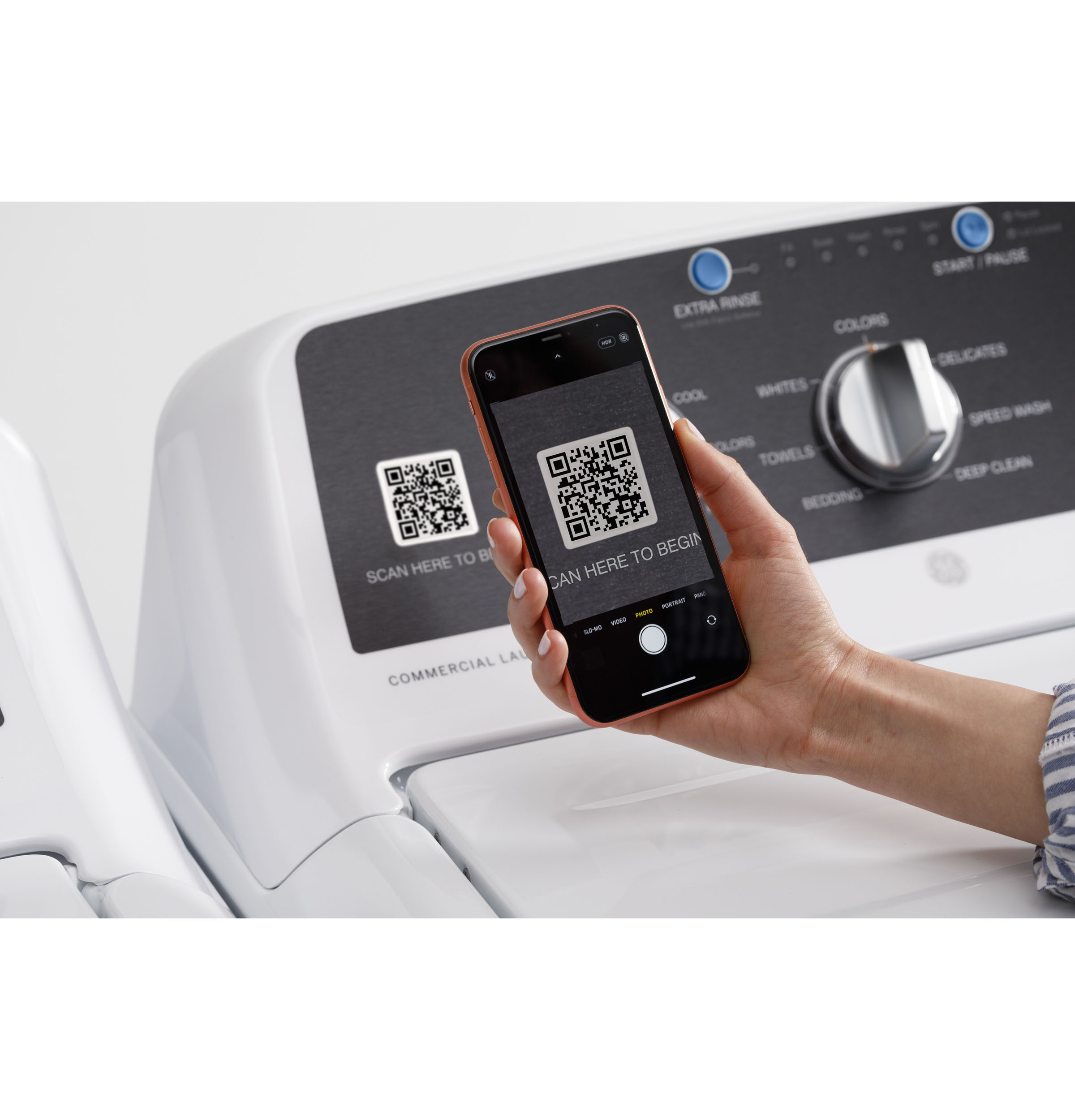 4.2 cu. ft. Capacity Commercial Washer with Stainless Steel Basket, Built-In App Payment System SITE WIFI REQUIRED VTW525ASRWB