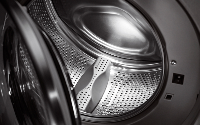 23 7/16" Front Load Washing Machine in White W2084W