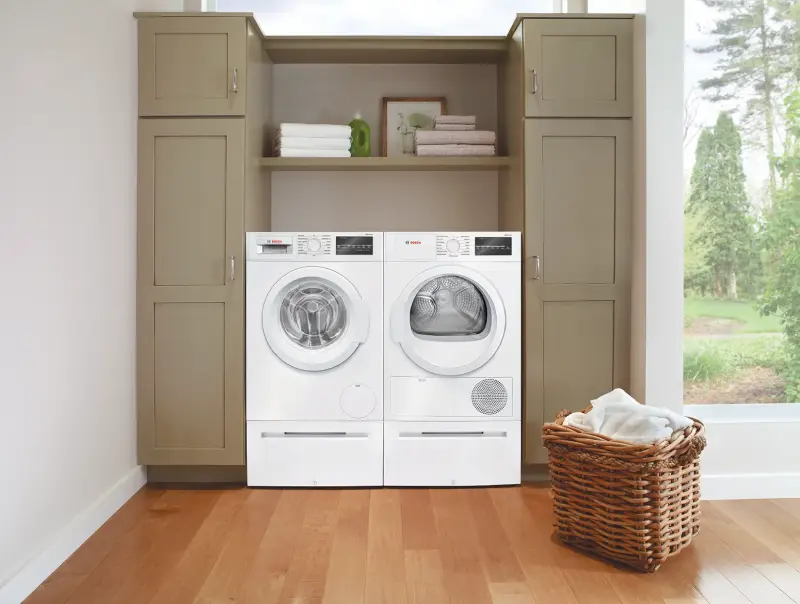 300 Series Compact Washer  1400 rpm WAT28400UC