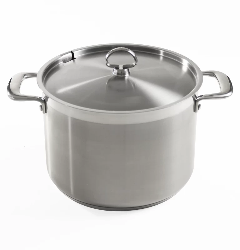 Chantal 8 QT Stockpot with Custom Stainless "cutout" Lid for Sous Vide Probe WB32X32286