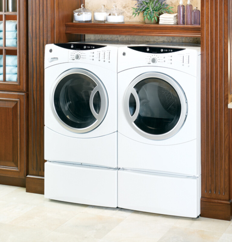 3.7 IEC Cu. Ft. King-size Capacity Frontload Washer with Stainless Steel Basket WBVH6240FWW