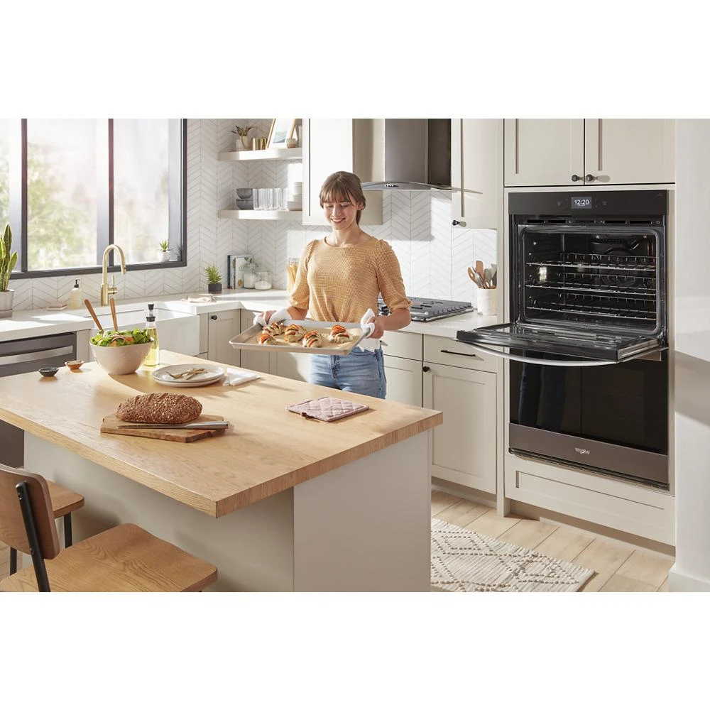 30-inch Gas Cooktop with EZ-2-Lift Hinged Cast-Iron Grates WCG55US0HS
